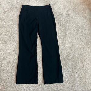Nygard black straight leg stretchy pull on pants Sz 10